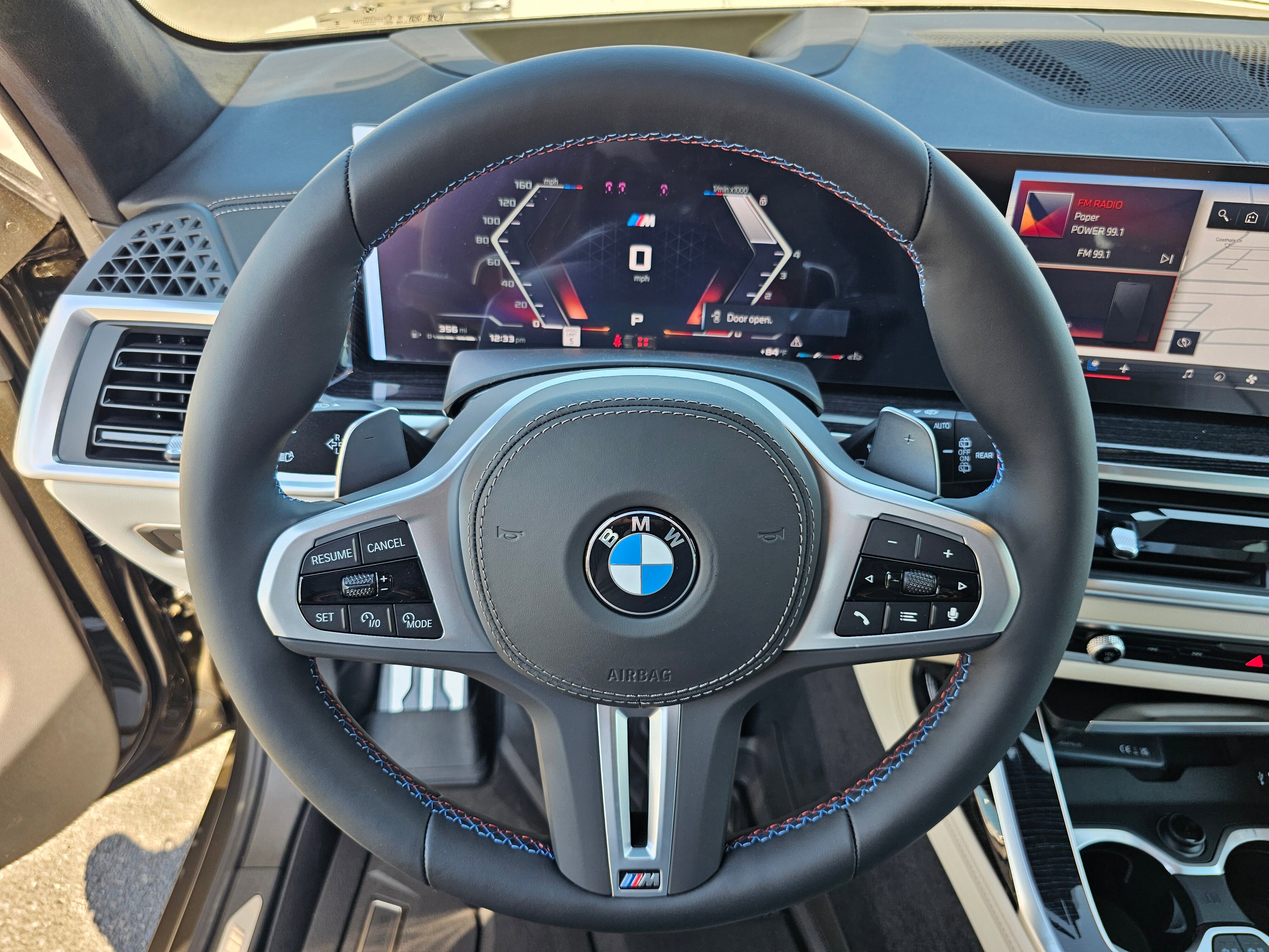 New 2026 BMW X7 M60i image 16
