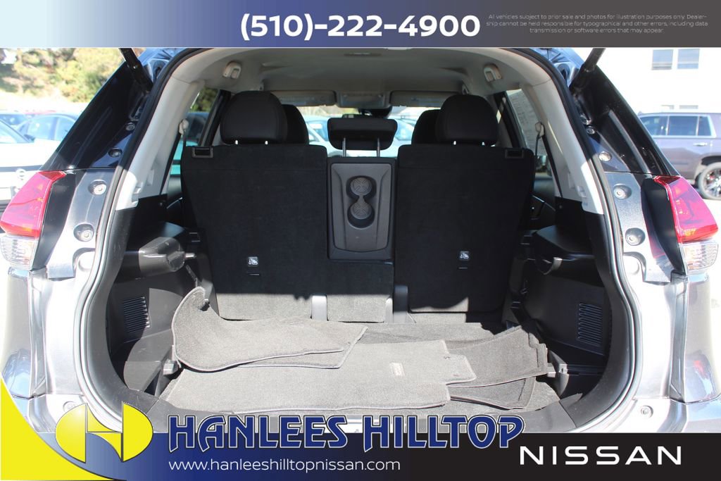 Used 2020 Nissan Rogue SV image 10