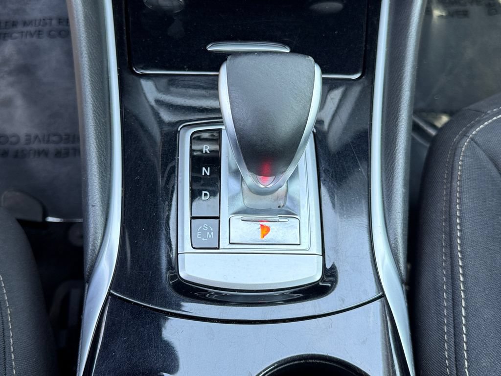 Used 2018 INFINITI QX30 FWD image 16