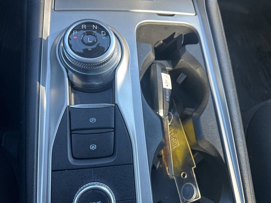 Used 2022 Ford Explorer XLT image 30