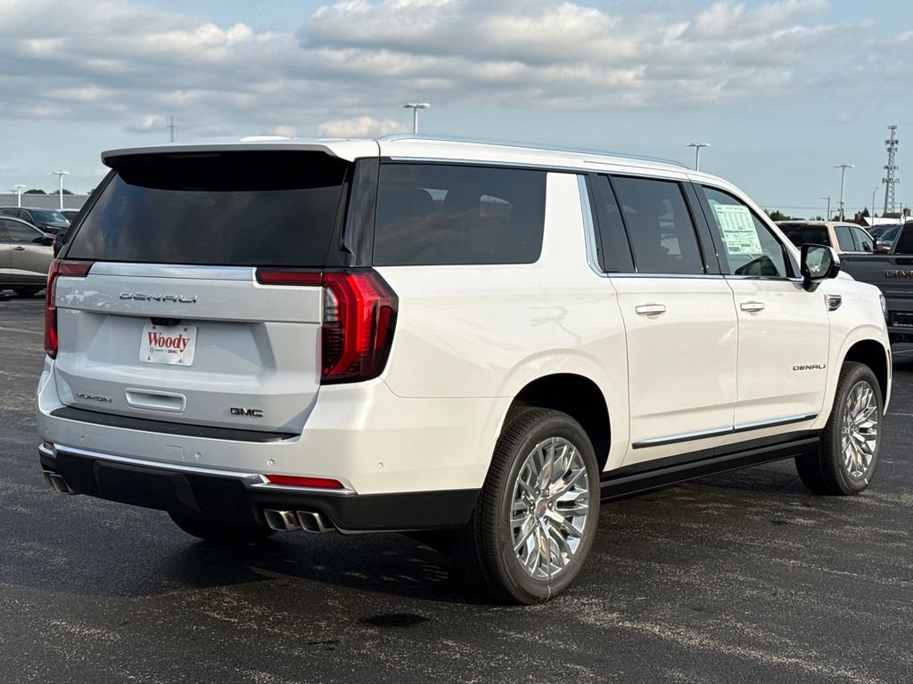 New 2026 GMC Yukon XL Denali w/ Denali Reserve Package AWD/4WD image 7
