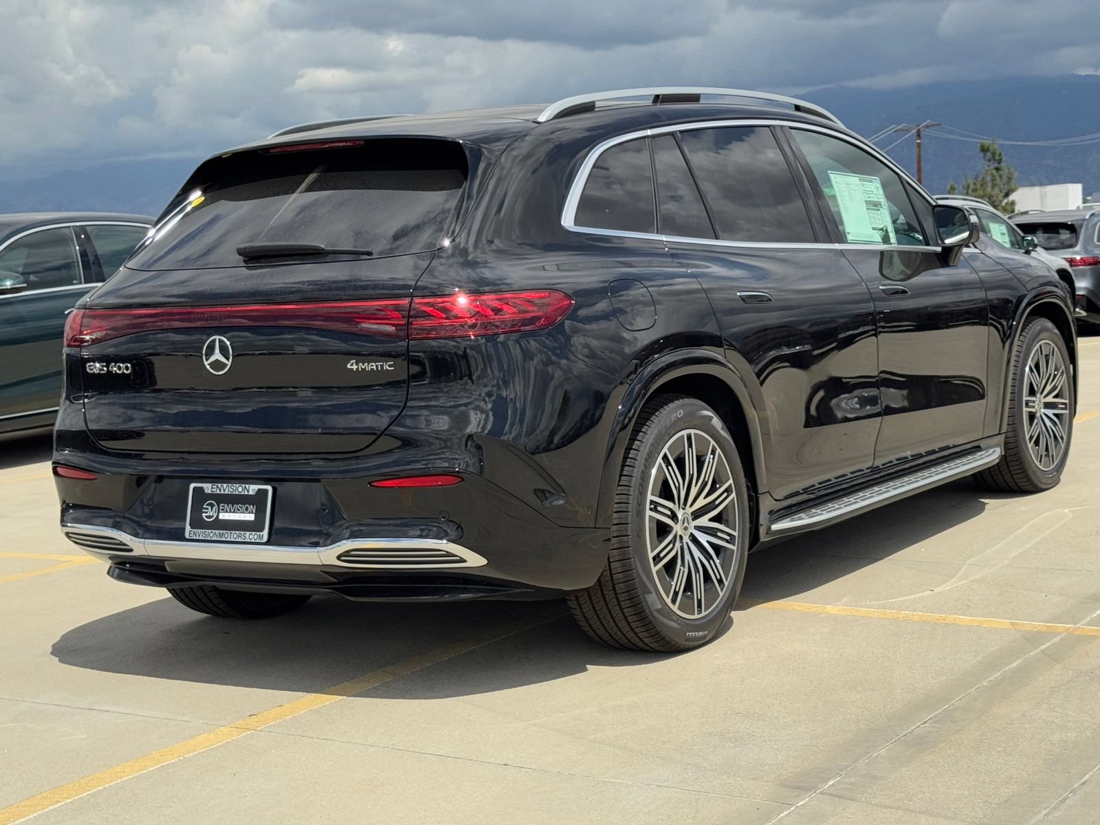 New 2026 Mercedes-Benz EQS 400 4MATIC SUV image 9