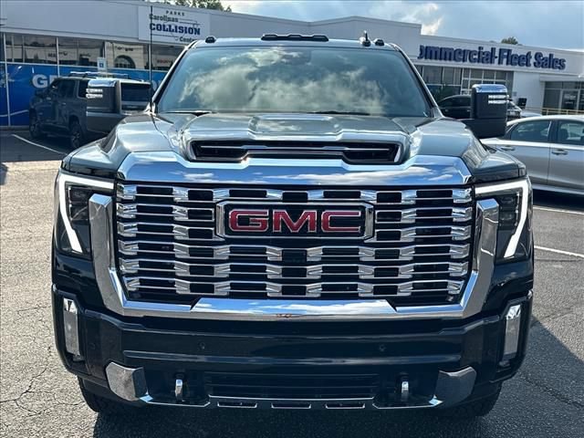 New 2026 GMC Sierra 2500 Denali w/ Denali Reserve Package AWD/4WD image 4