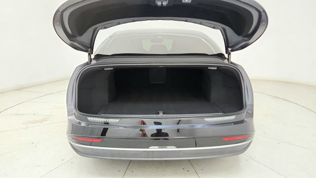 Used 2025 Lucid Air Pure RWD image 29