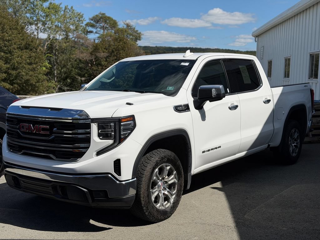 Used 2024 GMC Sierra 1500 SLT AWD/4WD image 1