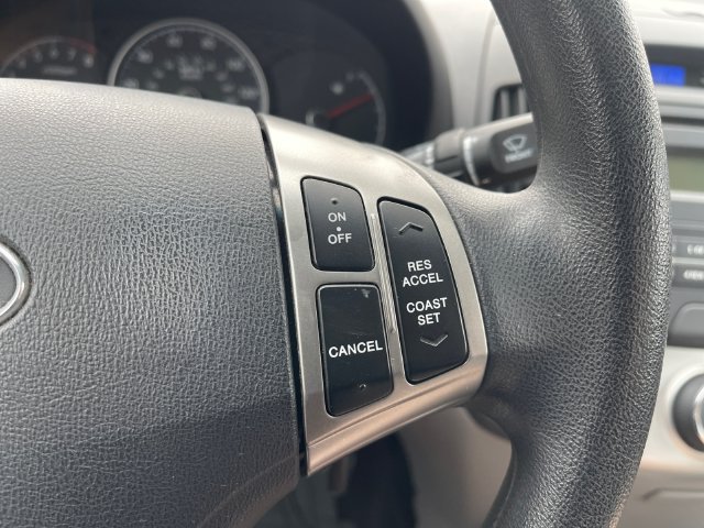 Used 2010 Hyundai Elantra GLS FWD image 16