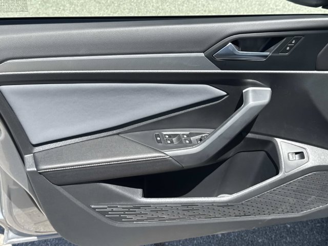 New 2026 Volkswagen Jetta SE FWD image 20