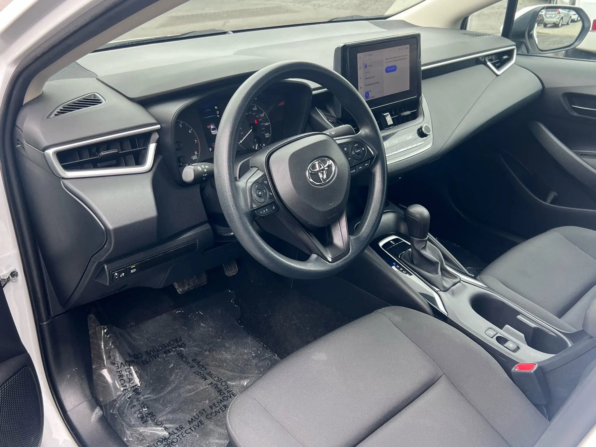 Used 2024 Toyota Corolla LE image 22