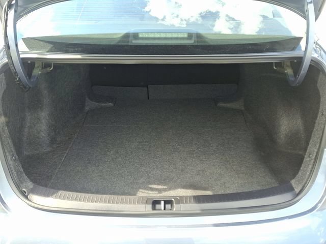 Used 2025 Toyota Corolla LE FWD image 27