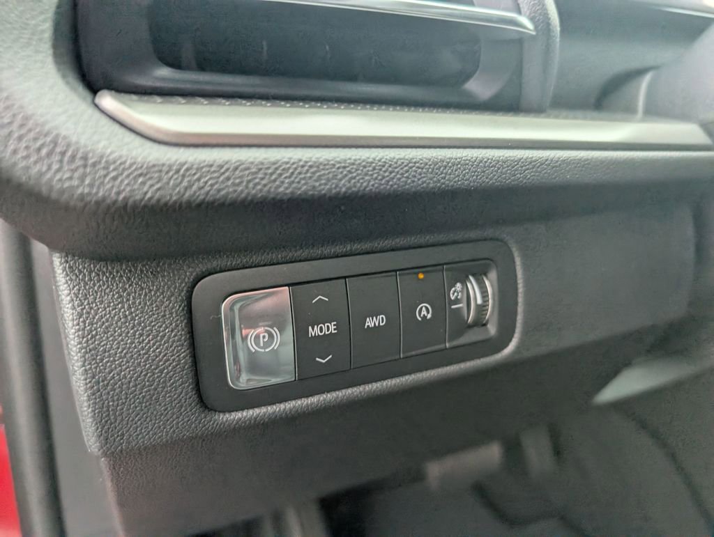 New 2026 Chevrolet Traverse LT w/ Sun and Wheel Package image 15