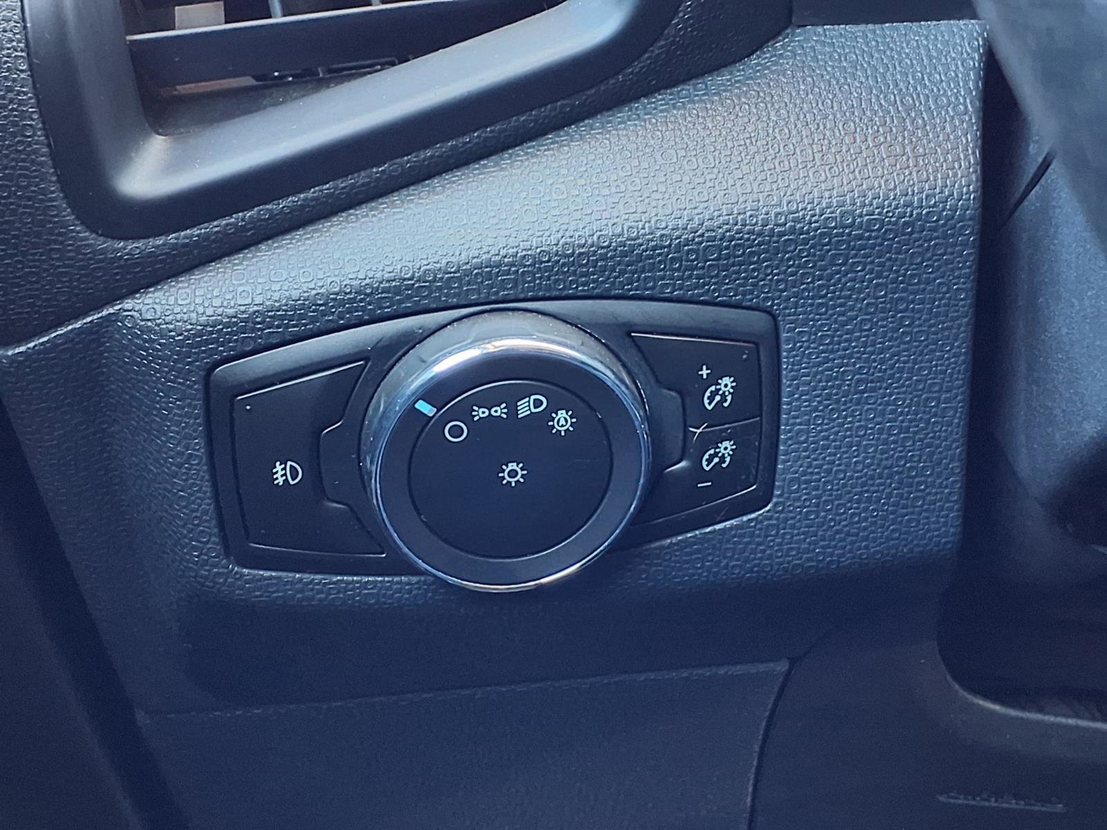 Used 2020 Ford EcoSport SE w/ SE Convenience Package FWD image 19