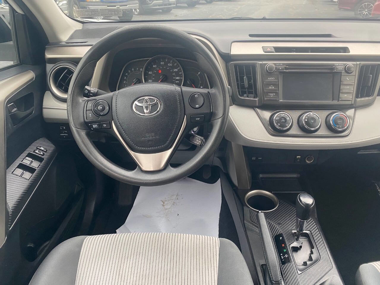 Used 2013 Toyota RAV4 LE image 13