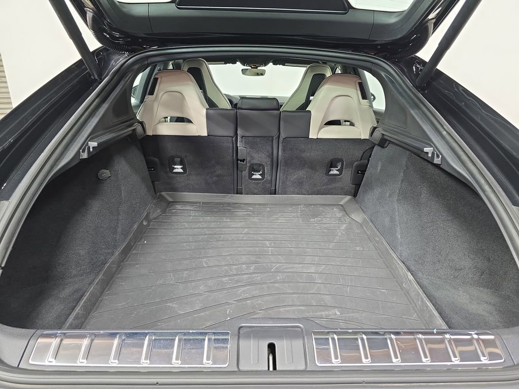 Certified 2024 Porsche Panamera image 31