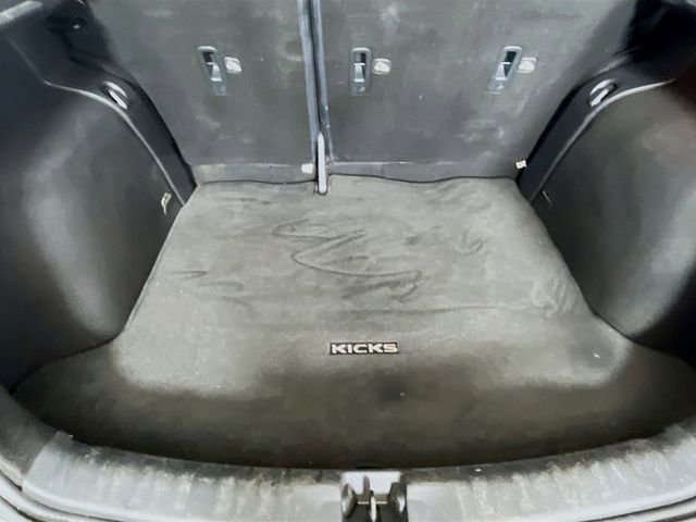 Used 2020 Nissan Kicks SR w/ SR Premium Package image 25