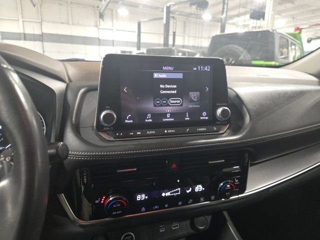 Used 2021 Nissan Rogue SV w/ Premium Package image 15