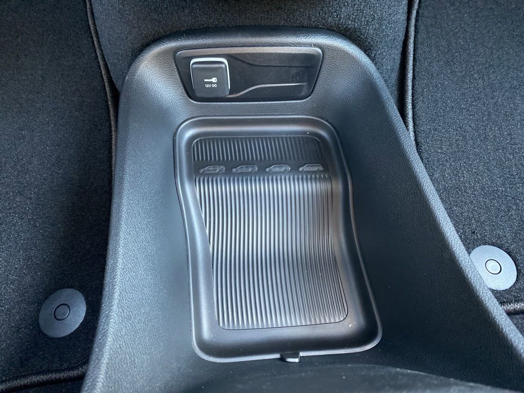 New 2026 Chrysler Pacifica Select image 28