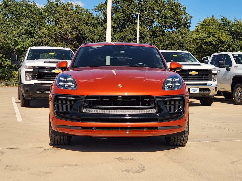 Used 2022 Porsche Macan GTS AWD/4WD image 2