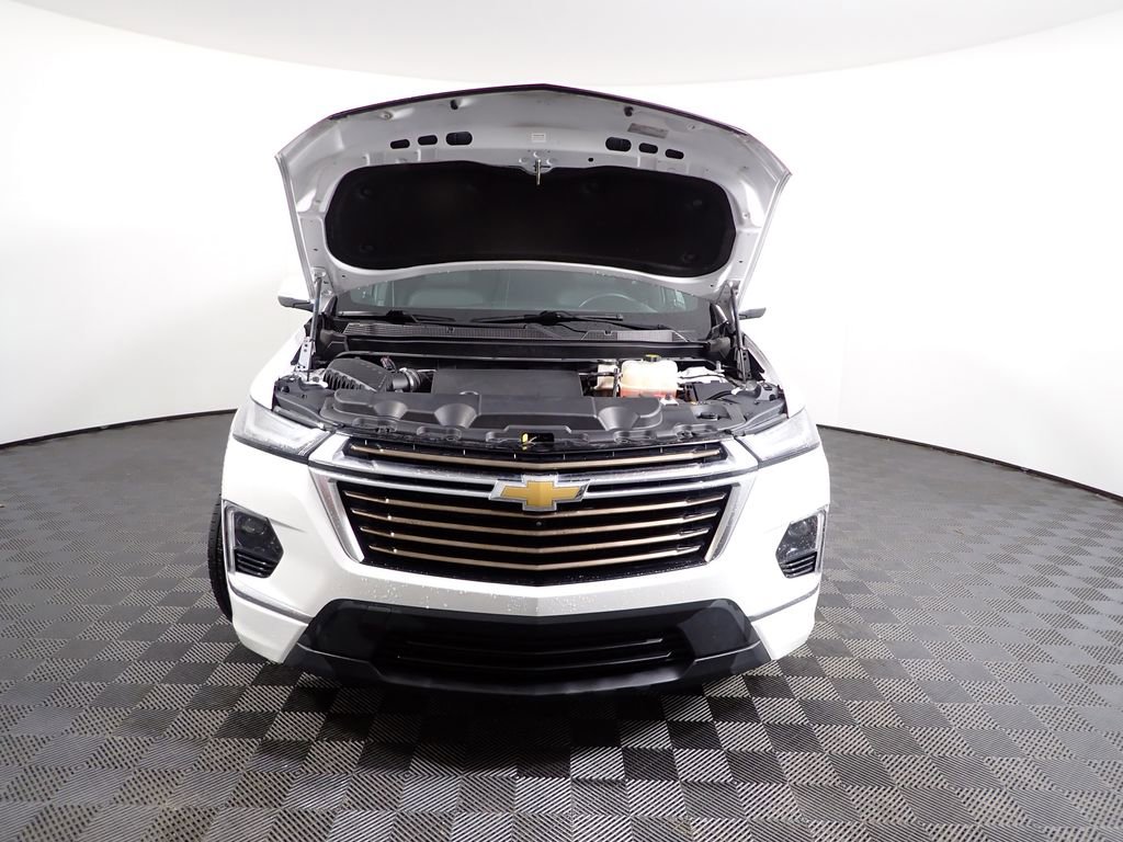 Used 2023 Chevrolet Traverse High Country image 11