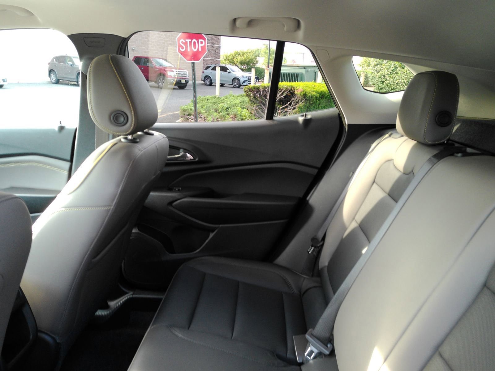 Certified 2025 Chevrolet Trax ACTIV w/ Sunroof Package FWD image 12