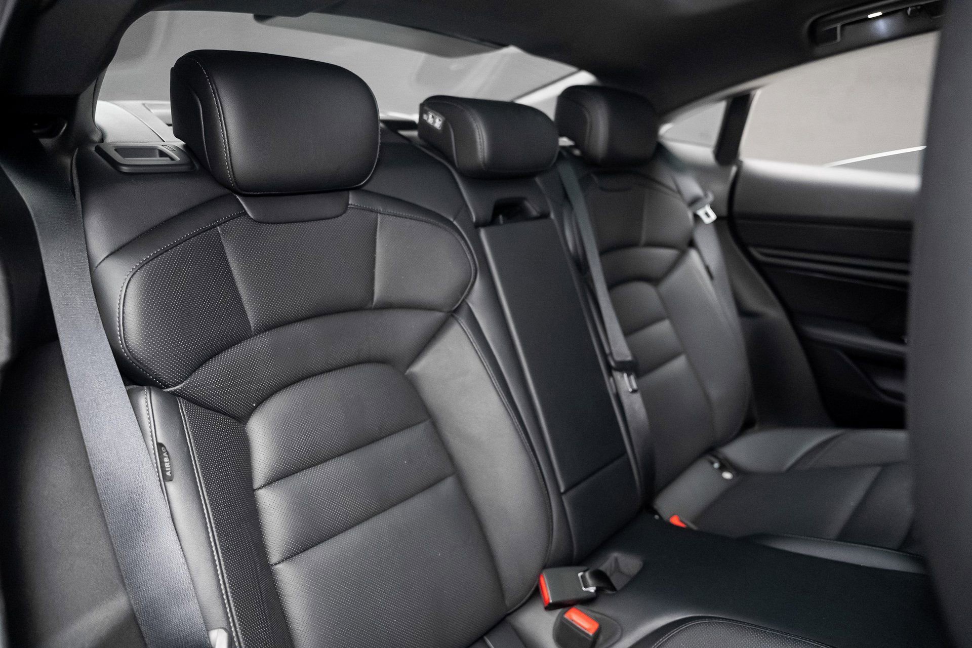 Used 2022 Porsche Taycan image 61