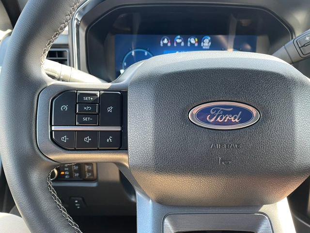 Used 2025 Ford F350 Lariat w/ Chrome Package image 23