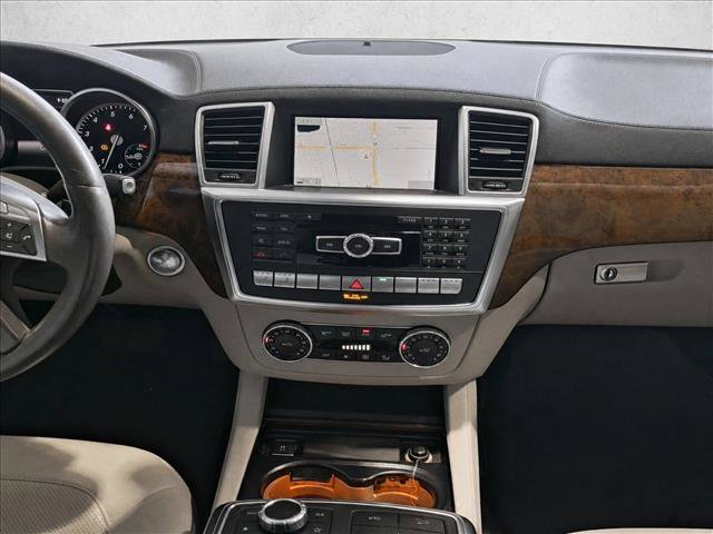 Used 2016 Mercedes-Benz GL 450 4MATIC image 20