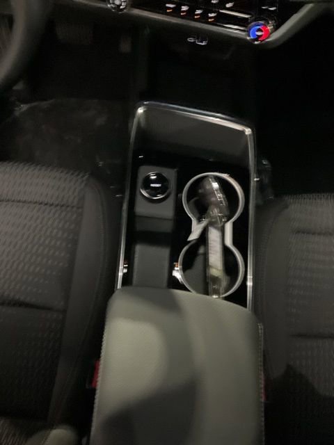 New 2026 Chevrolet Equinox LT image 18