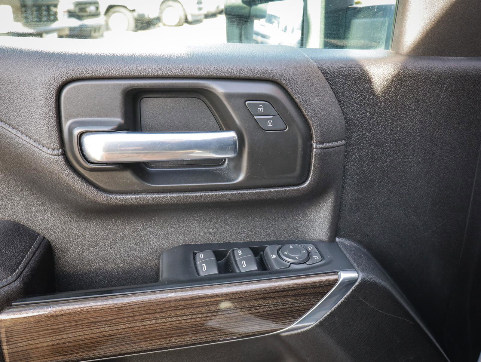 Used 2023 Chevrolet Silverado 2500 LT image 16