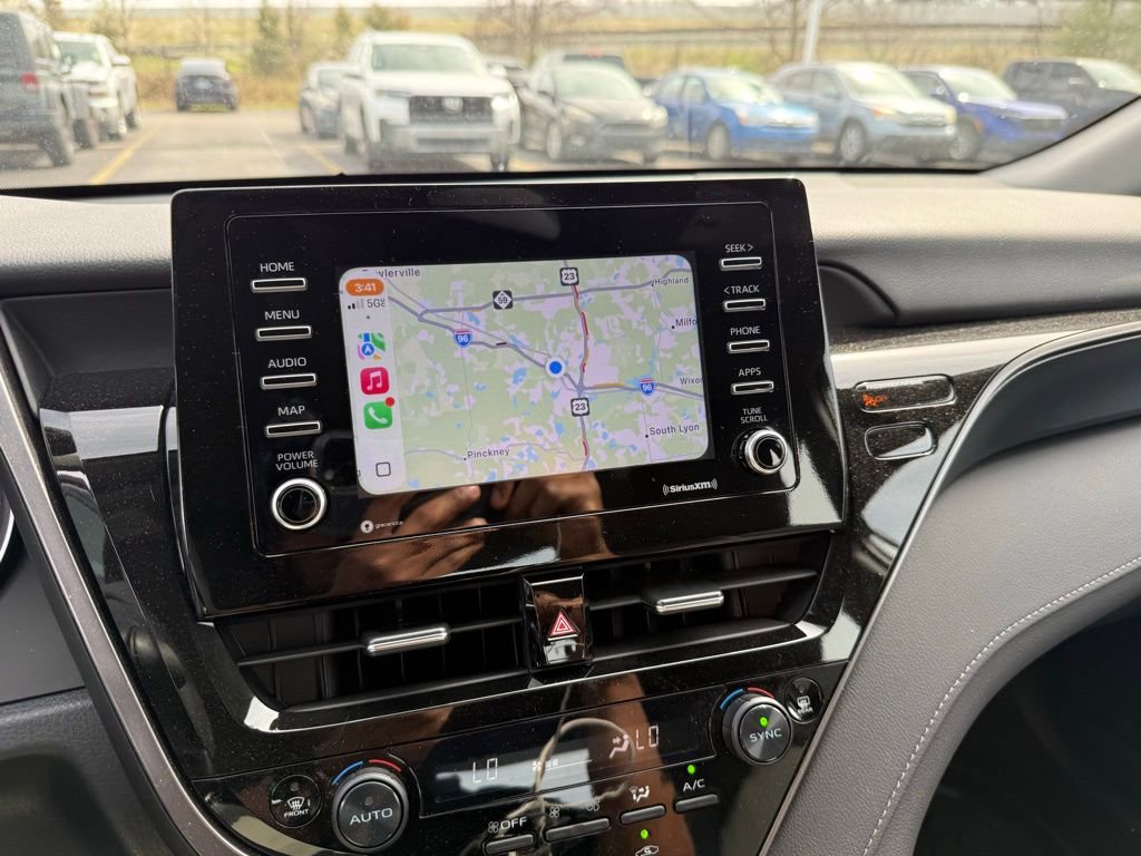 Used 2024 Toyota Camry LE FWD image 11