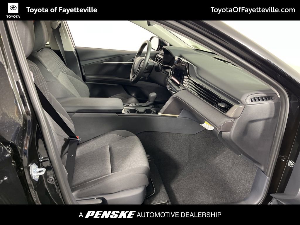 Used 2026 Toyota Camry LE w/ Convenience Package FWD image 6