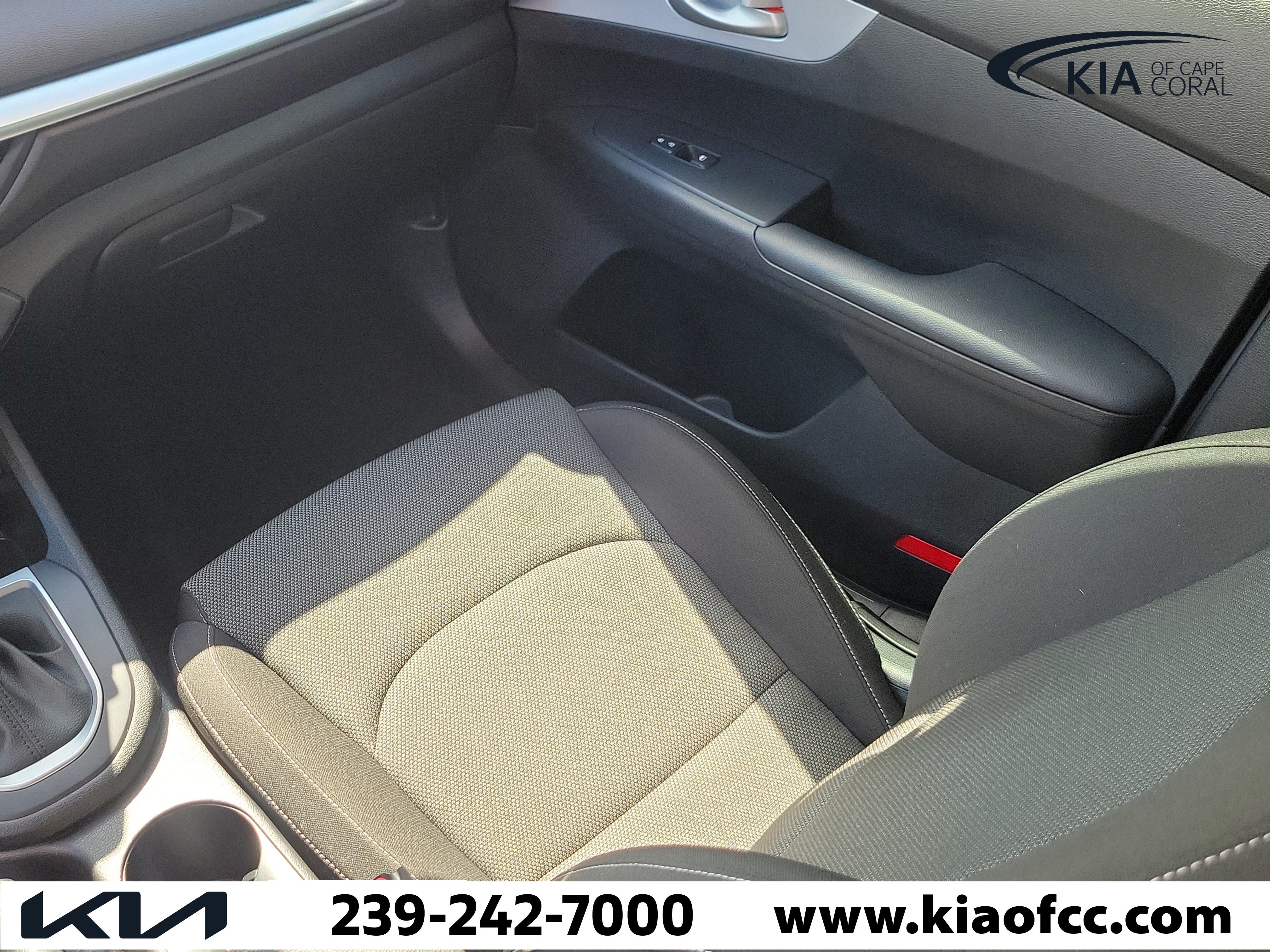Certified 2024 Kia Forte LXS FWD image 17