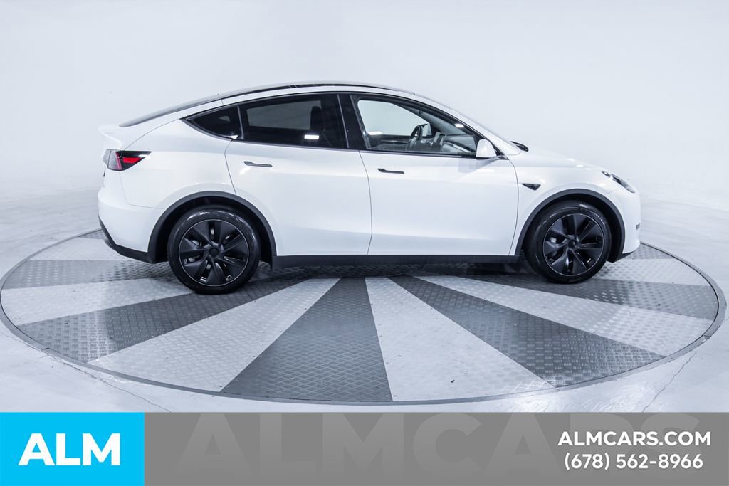 Used 2025 Tesla Model Y Long Range AWD/4WD image 11