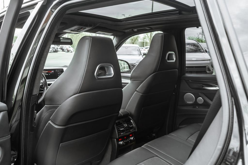 Used 2018 BMW X5 M image 30