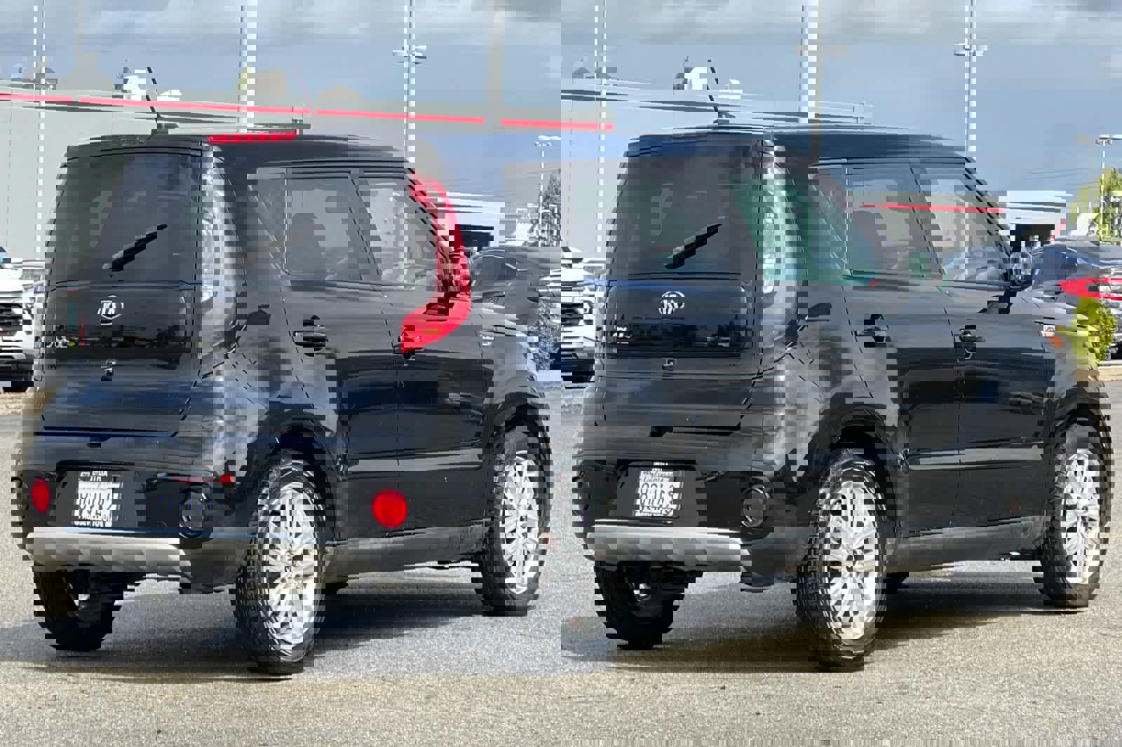 Used 2018 Kia Soul + image 2