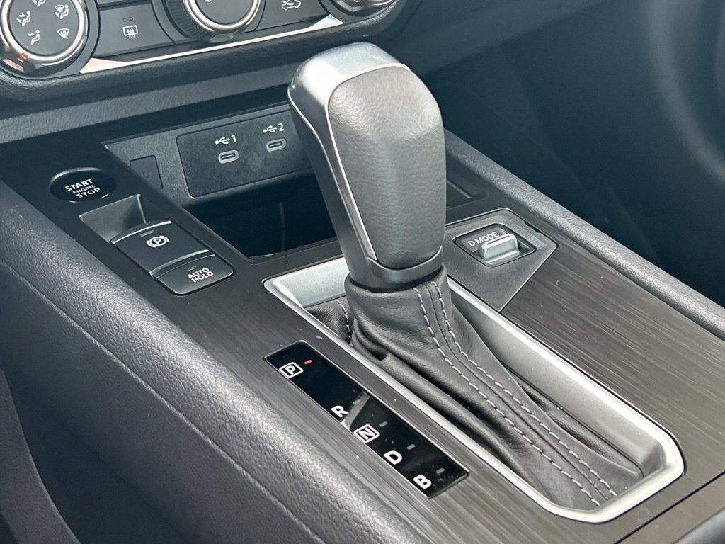 Certified 2025 Nissan Kicks SV FWD image 35