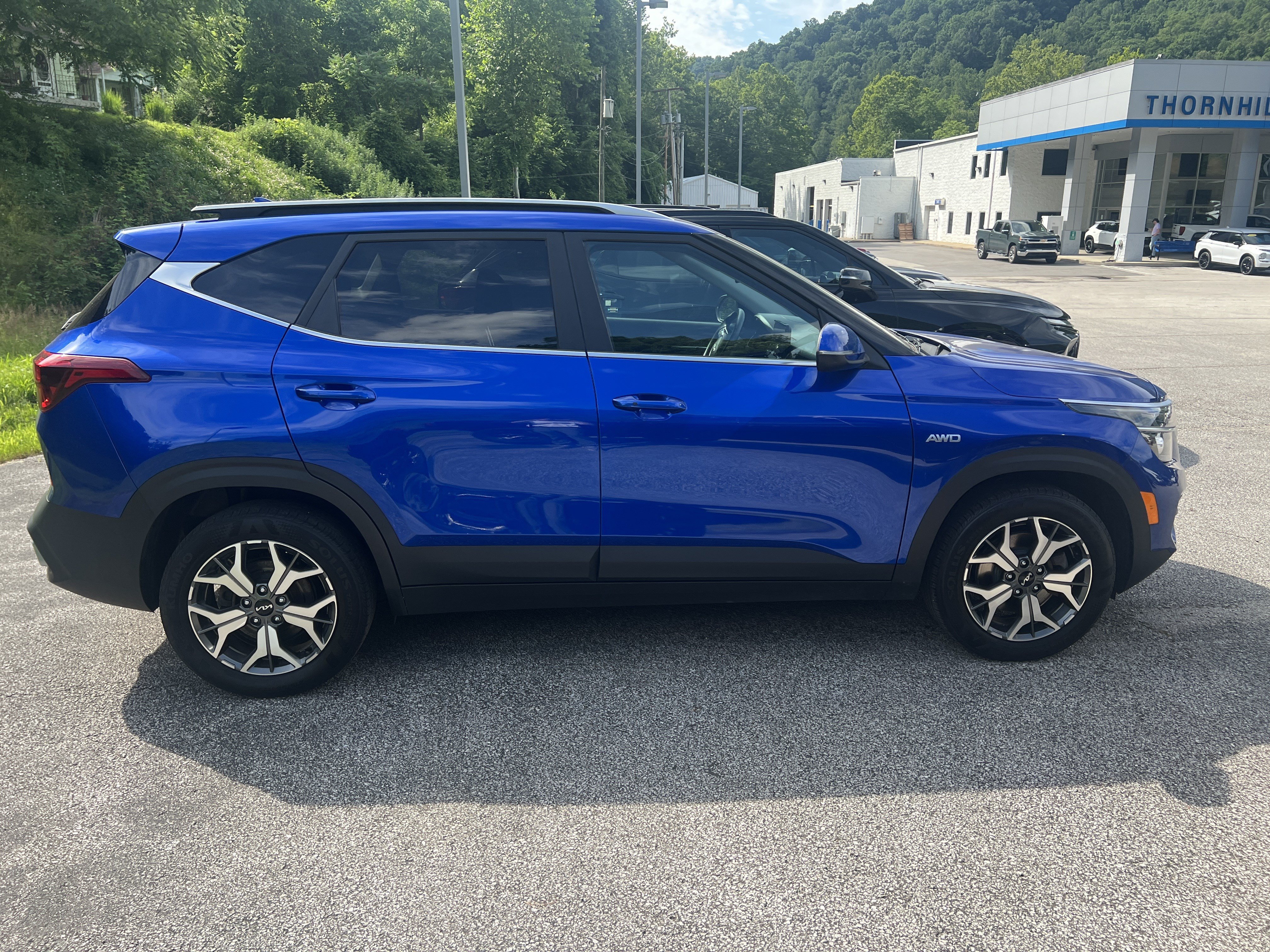 Used 2023 Kia Seltos EX AWD/4WD image 3