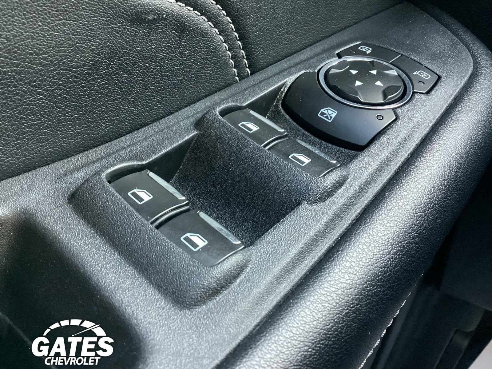 Used 2022 Ford Edge Titanium AWD/4WD image 24