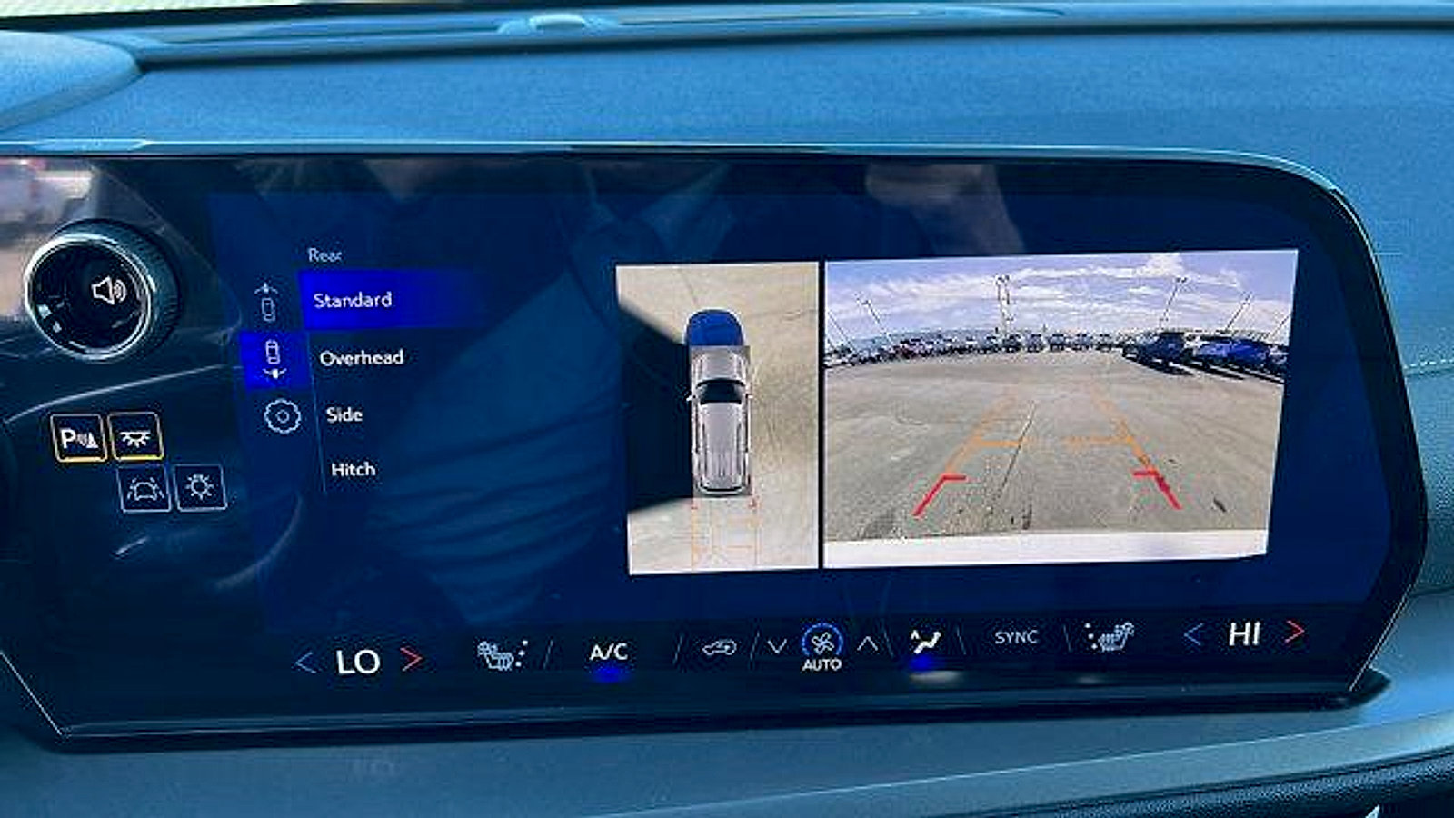 New 2026 Chevrolet Traverse LT w/ Driver Confidence Package image 24