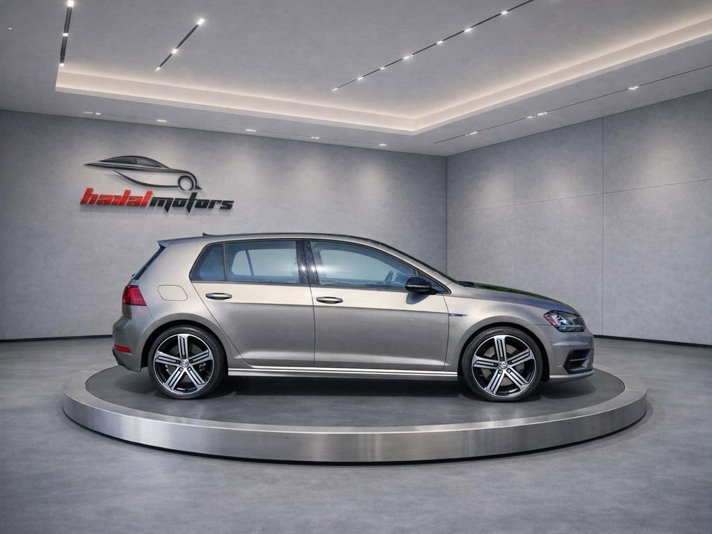 Used 2016 Volkswagen Golf R 4-Door AWD/4WD image 12