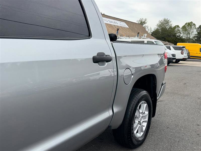 Used 2019 Toyota Tundra SR5 w/ Convenience Package image 16