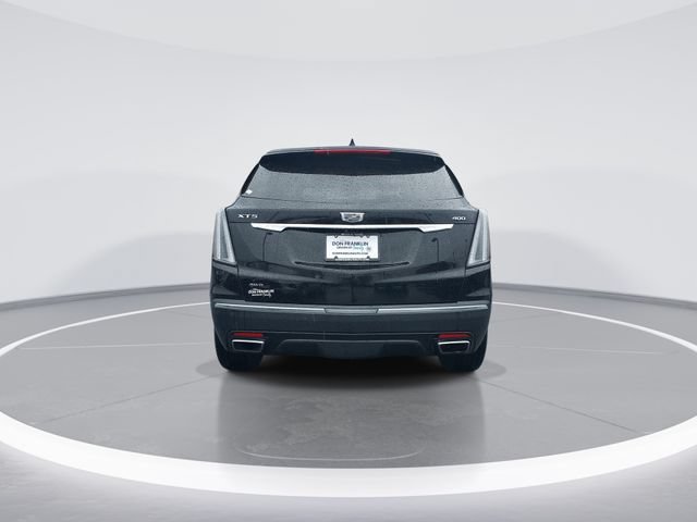 Used 2024 Cadillac XT5 Sportv w/ LPO, Red Accent Package AWD/4WD image 7