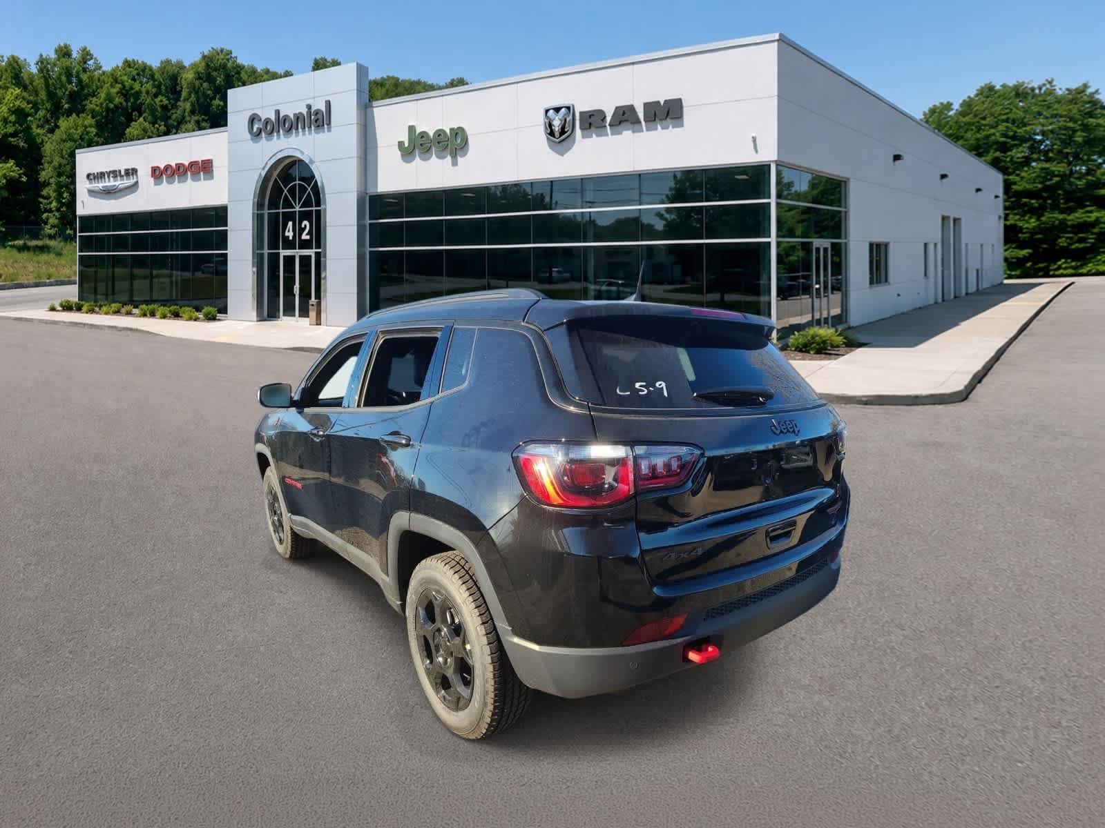 New 2024 Jeep Compass Trailhawk w/ Sun and Sound Group AWD/4WD image 3