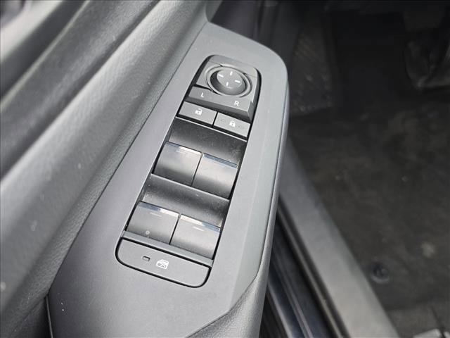 Used 2024 Toyota Prius LE image 8