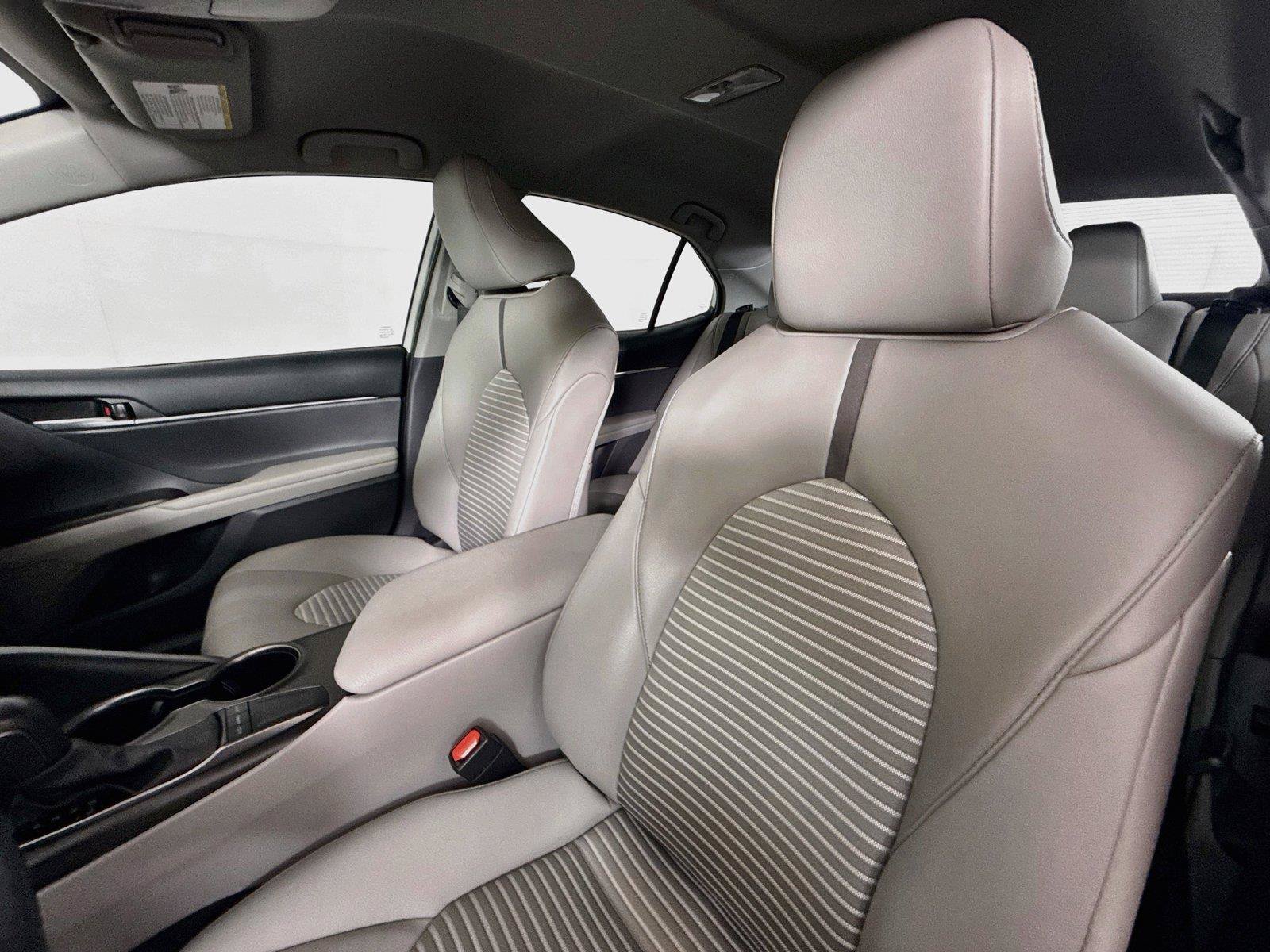 Certified 2024 Toyota Camry SE FWD image 3