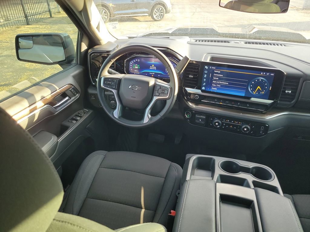 Used 2023 Chevrolet Silverado 1500 LT Trail Boss w/ Protection Package image 14