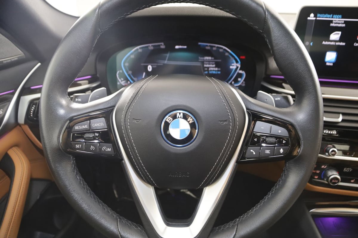 Used 2023 BMW 530e xDrive w/ Premium Package AWD/4WD image 43