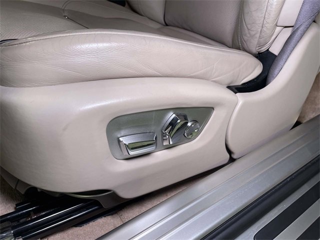 Used 2014 Rolls-Royce Wraith image 19