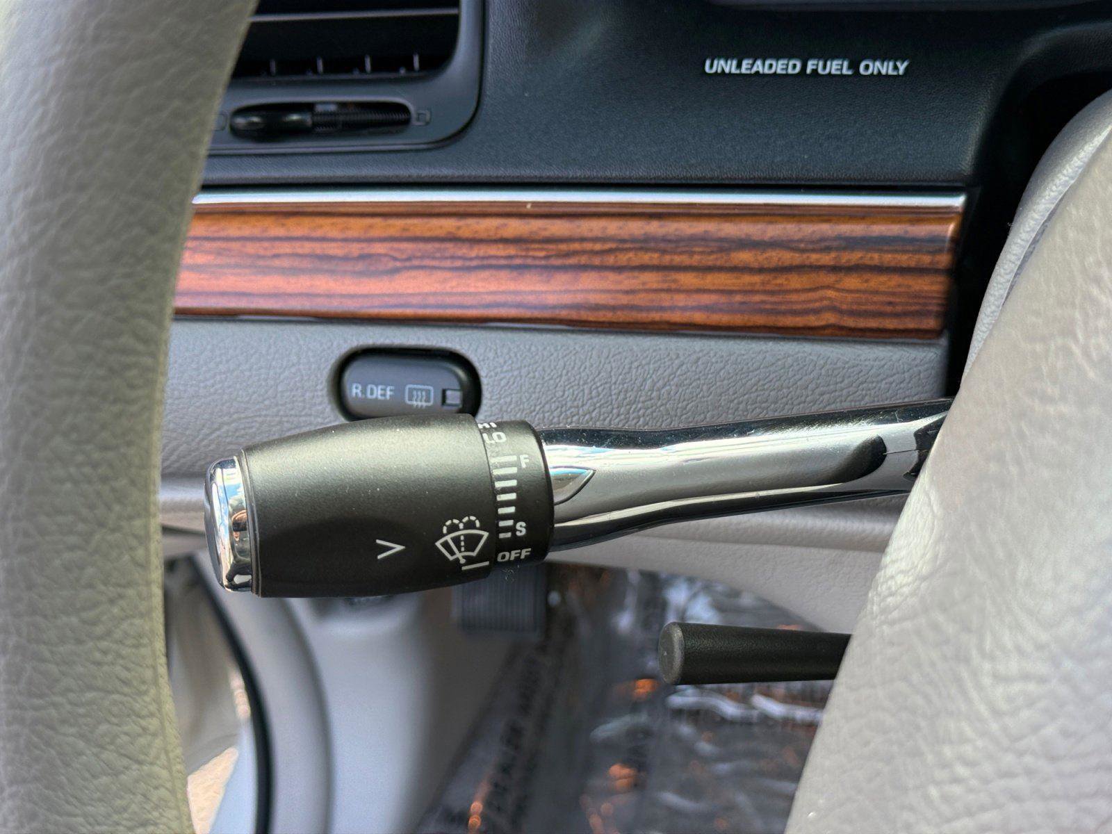 Used 1997 Ford Crown Victoria image 27