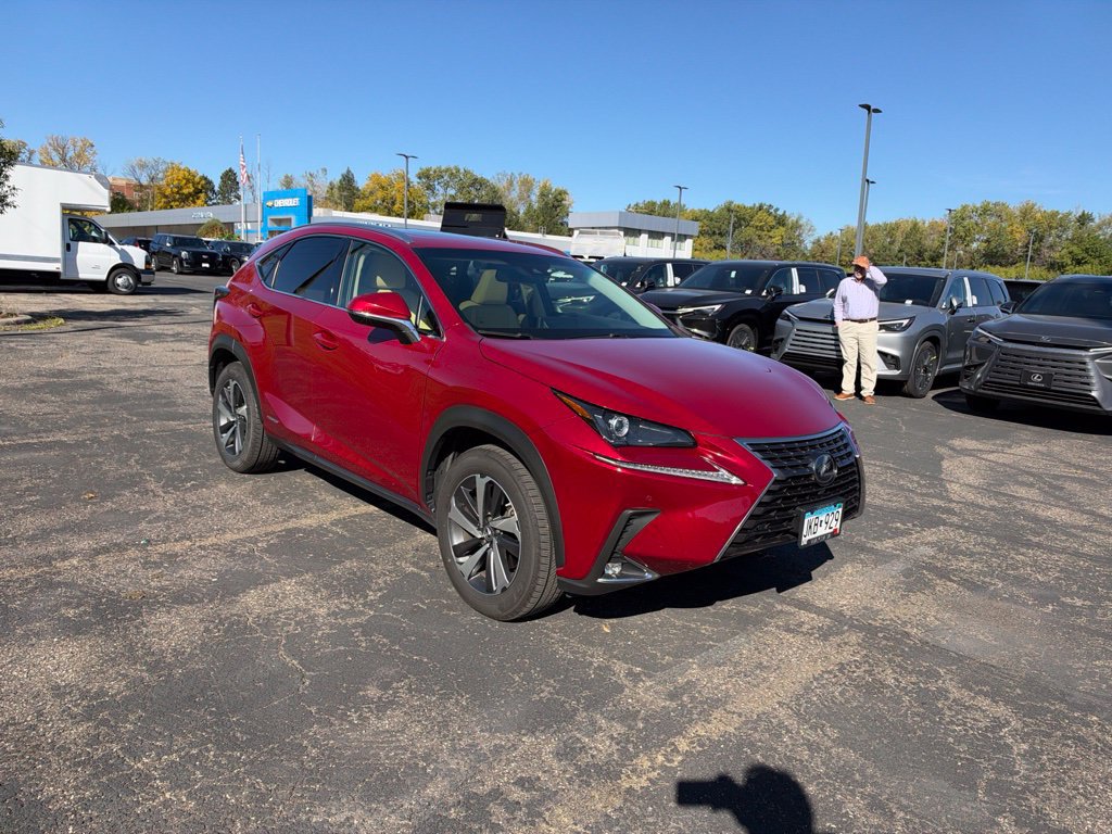 Used 2019 Lexus NX 300h AWD w/ Premium Package image 9