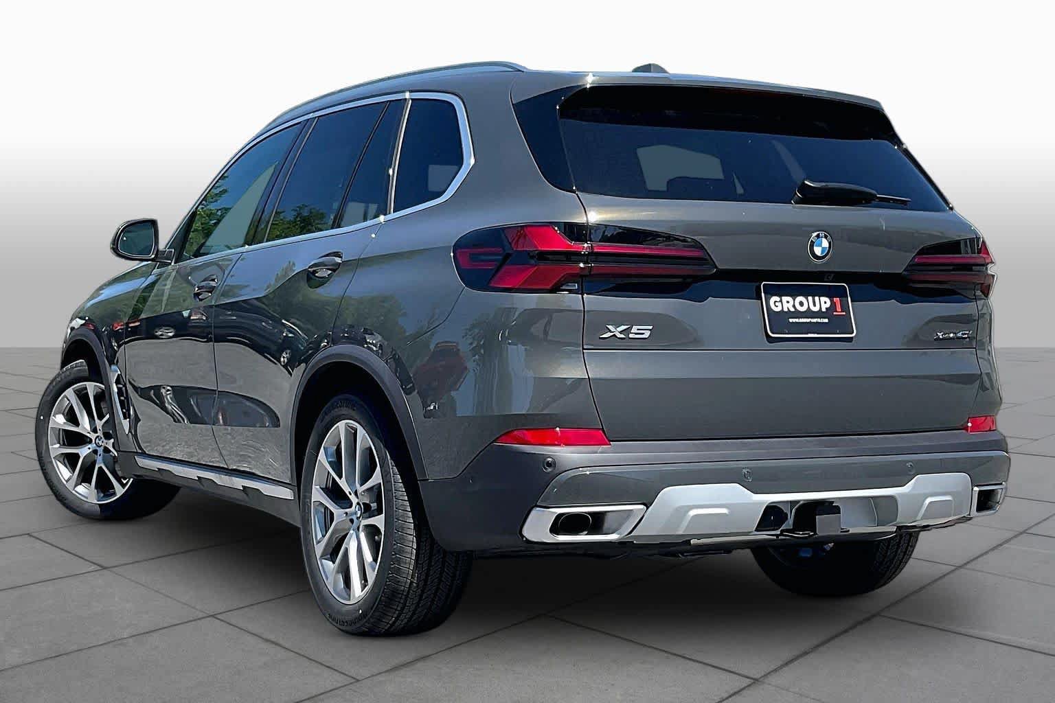 Used 2026 BMW X5 xDrive40i AWD/4WD image 12